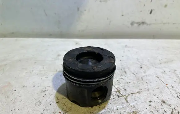 Mercedes-Benz Sprinter W906 Piston 
