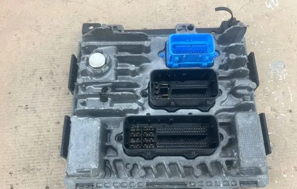 Opel Zafira C Engine control unit holder 39025864