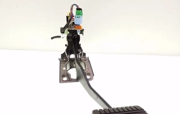 Citroen C-Crosser Brake pedal 8624A001 0618001100
