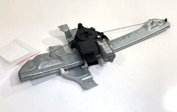 Peugeot 2008 I Front door window regulator with motor 9815999280