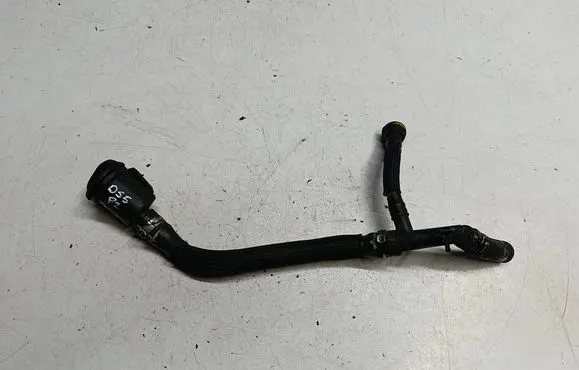 Citroen DS5 Oil fill pipe 9684359980