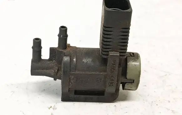 Volkswagen Transporter - Caravelle T4 Turbo solenoid valve 1J0906283C