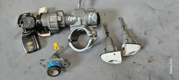 Hyundai i20 (PB PBT) Ignition lock