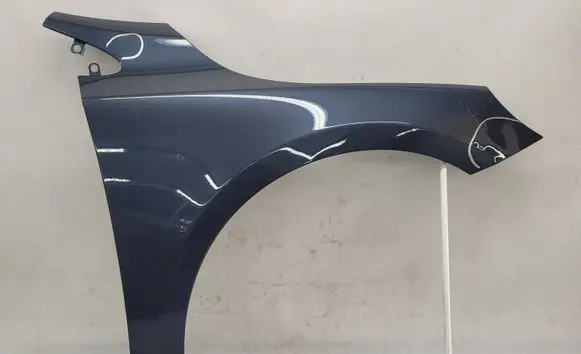 Volvo V40 Fender