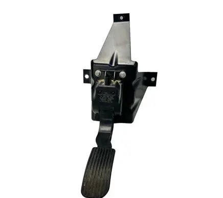 Mercedes-Benz Sprinter W906 Accelerator throttle pedal A9063000304 0280755025