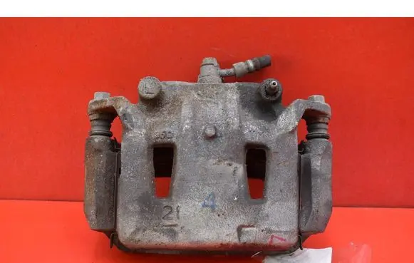 Nissan Leaf I (ZE0) Front brake caliper 