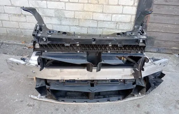 BMW 2 F46 Radiator support slam panel 7302535