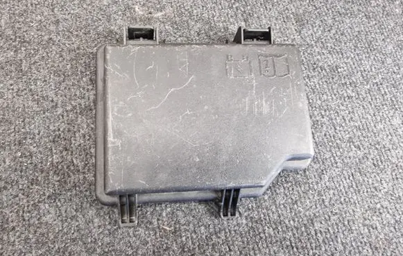 Land Rover Range Rover Evoque L551 Fuse box cover K8D214A076AE K8D214A076