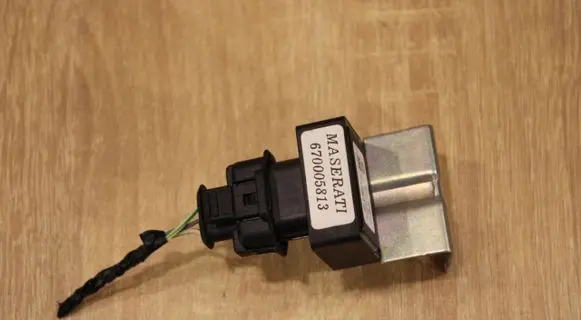 Maserati Ghibli ESP acceleration yaw rate sensor 670005813
