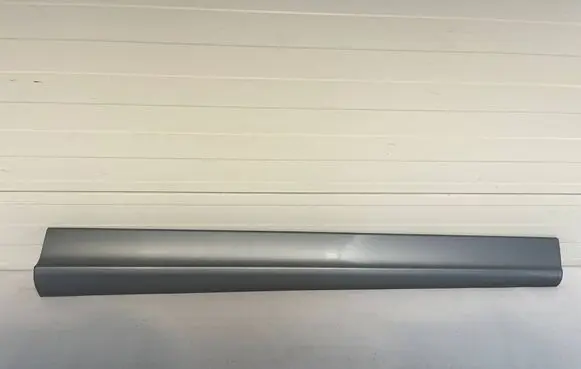 Audi Q5 SQ5 8R Front door trim (molding) 8R0853960B