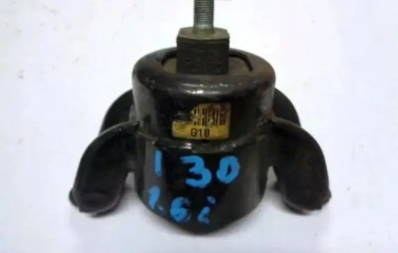 Hyundai i30 Engine mount vacuum valve 
