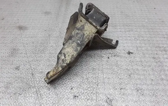 Suzuki Jimny Engine mount bracket