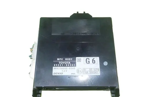 Toyota Auris 150 Central body control module 8922102321