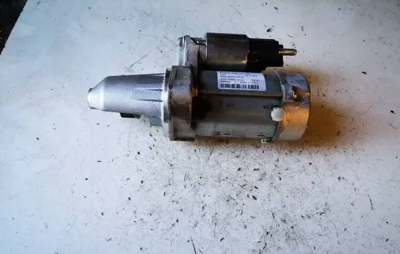 Mercedes-Benz A W176 Starter motor A2609060100 MS4380004430