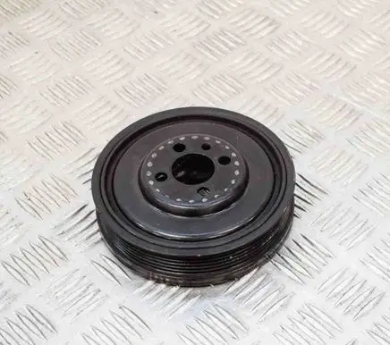 Volkswagen Golf VII Crankshaft pulley 03G105243