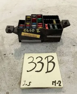 Renault Clio II Fuse box set 7700427844