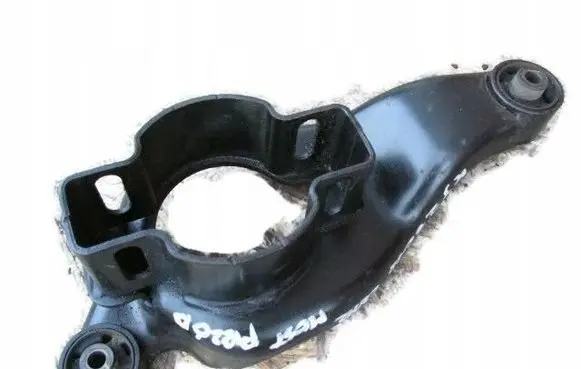 Jeep Cherokee III KJ Rear differential mounting bracket 