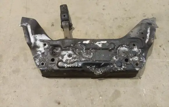 Skoda Roomster (5J) Front subframe 