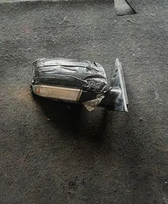 KIA Venga Front door electric wing mirror