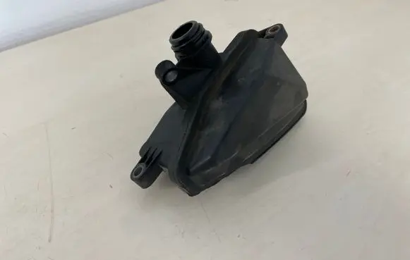 Intake resonator