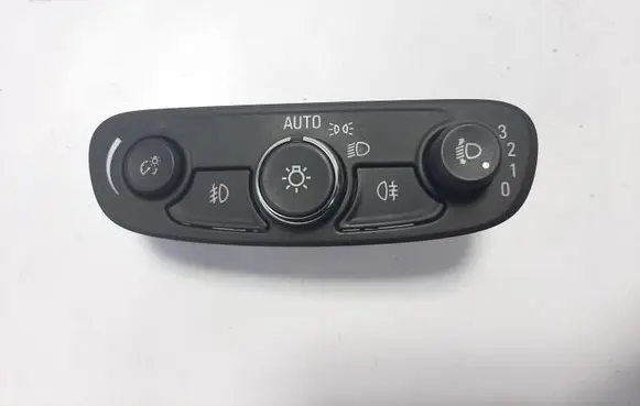 Opel Insignia B Light switch 39121795