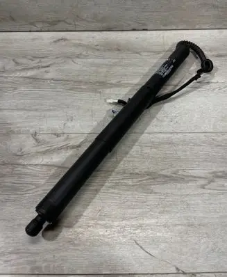 BMW X5 F15 Tailgate strut 961745 7449810