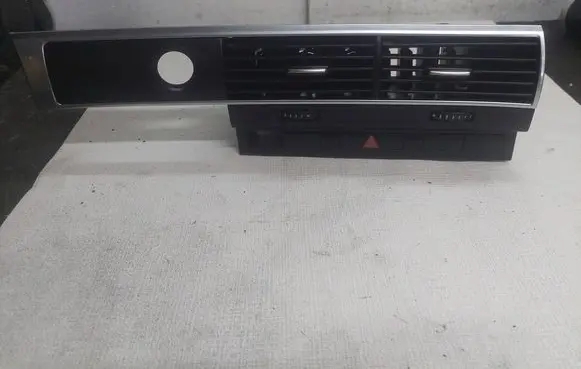 Audi A6 S6 C6 4F Dash center air vent grill 4F1820951