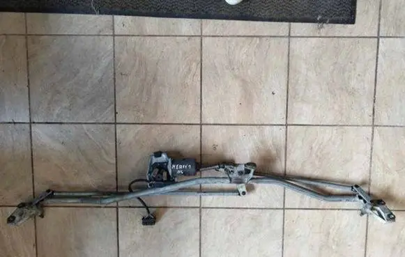 Opel Meriva A Front wiper linkage and motor 91498459 01172014151507