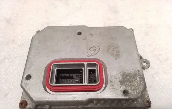 Audi A4 S4 B7 8E 8H Headlight ballast module Xenon 1307329115