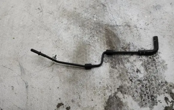 Brake vacuum hose/pipe