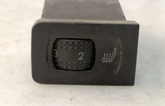 Volkswagen Golf IV Seat heating switch 1J0963563B