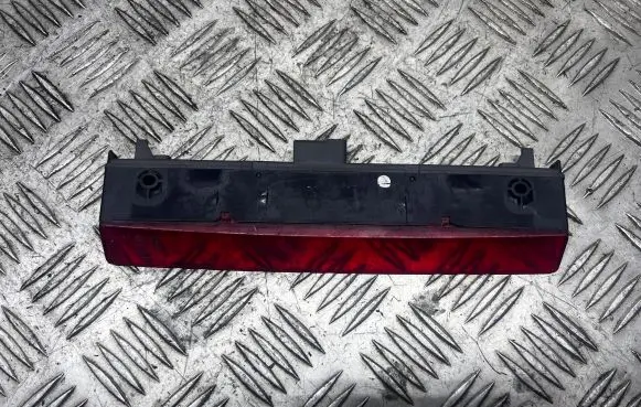 Alfa Romeo 147 Third/center stoplight 46743133