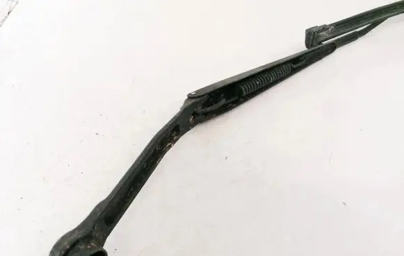 Mazda 6 Front wiper blade arm