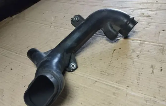 Honda CR-V Air intake duct part