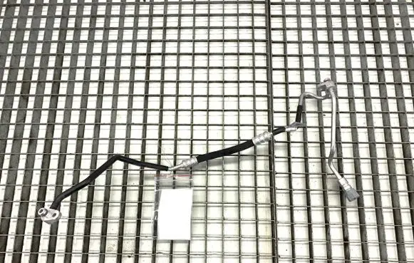 Audi A4 S4 B9 8W Air conditioning (A/C) pipe/hose 8W1816720