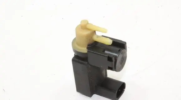 Volvo S60 Turbo solenoid valve 31339808