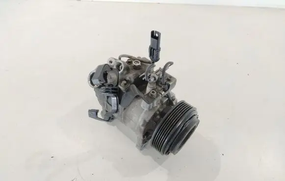 BMW 5 F10 F11 Air conditioning (A/C) compressor (pump) 9225703