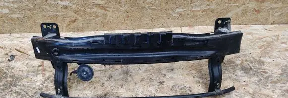 Hyundai i10 Front bumper cross member