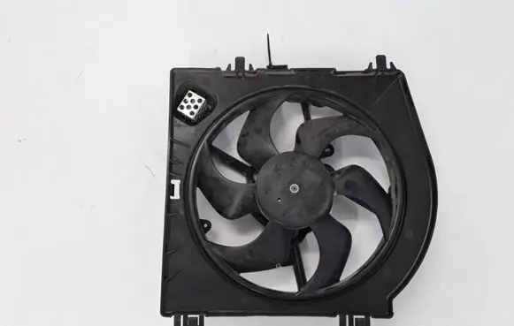 Renault Twingo II Radiator cooling fan shroud 1832017016