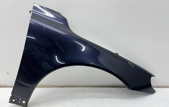Volvo V70 Fender 