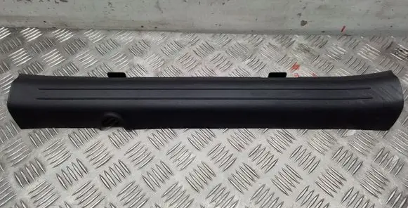 KIA EV6 Front sill trim cover 85870CV000