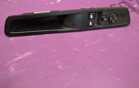 Peugeot Expert Other switches/knobs/shifts 98144415ZD