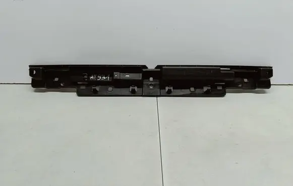 Peugeot Expert Rear bumper mounting bracket 9811088680 AT931 M51037