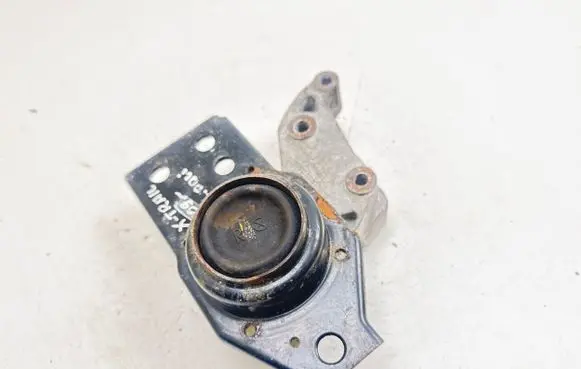 Nissan X-Trail T31 Engine mount bracket DD130207 FG036100