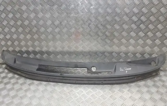 Suzuki Liana Wiper trim 72330-54G10