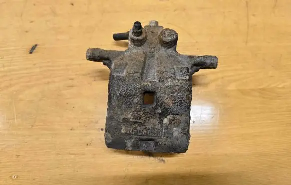 Mazda CX-7 Rear brake caliper