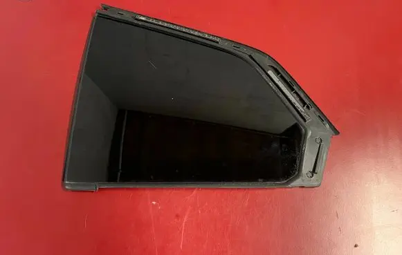 BMW iX Rear side window 9448767