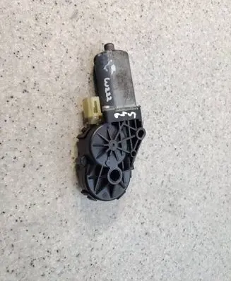Mercedes-Benz S W222 Seat adjustment motor 0390203674