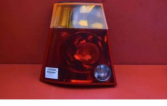 Chrysler Pacifica Rear/tail lights 04857587