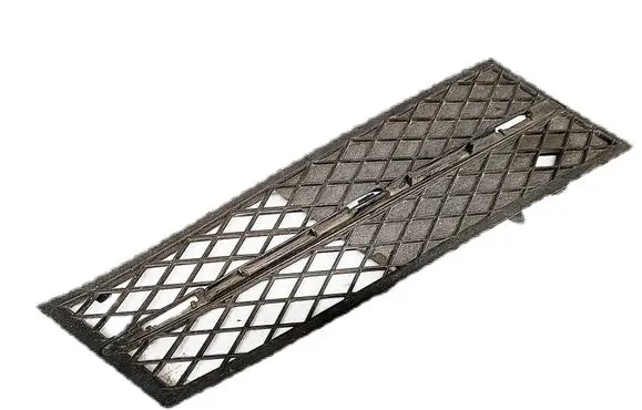 Front bumper lower grill